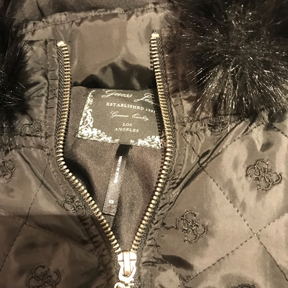 Guess jacket size extra small. - Picture 4 of 4